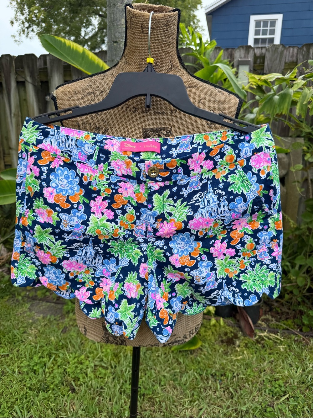Lilly Pulitzer buttercup size 8 EUC